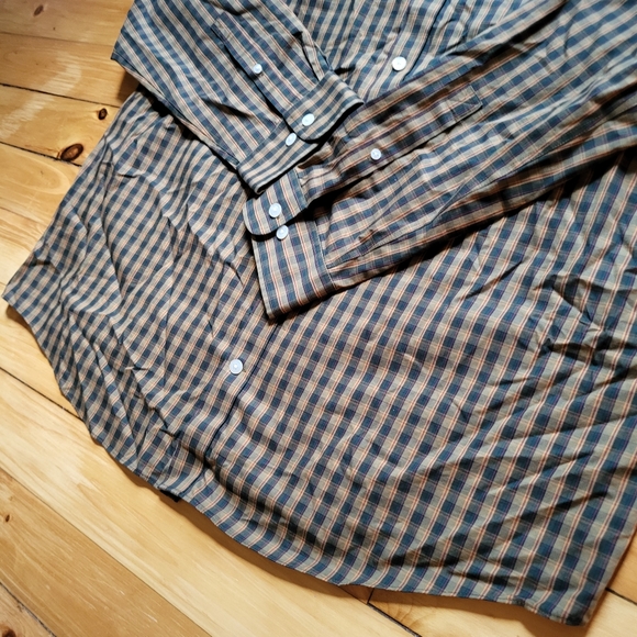 Duluth Trading Shirt Wrinkle Fighter Button Down Mens 2XL Tan Plaid Work Ourdoor - Picture 3 of 9